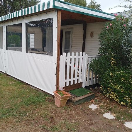 Mobil Home Dans Parc Residentiel Loisirs Talmont-Saint-Hilaire ภายนอก รูปภาพ